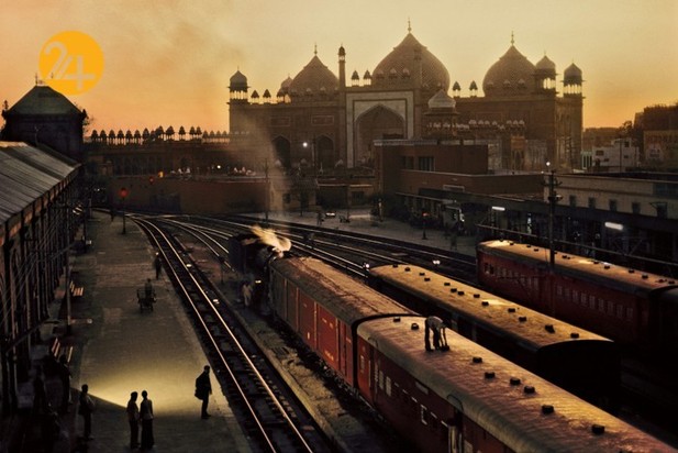 ارتباط انسان‌ها در عکاسی استیومک کوری