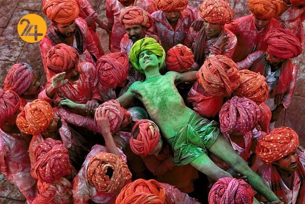 ارتباط انسان‌ها در عکاسی استیومک کوری