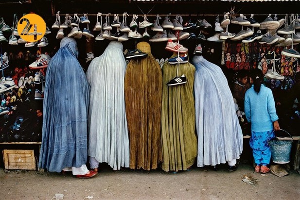 ارتباط انسان‌ها در عکاسی استیومک کوری