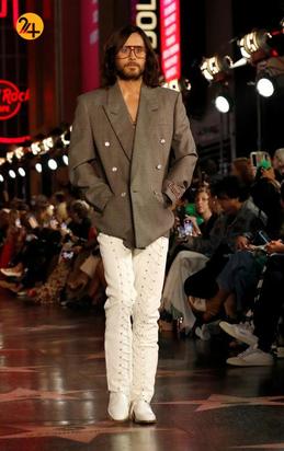 رژه مدل‌های برند گوچی در بلوار هالیوود