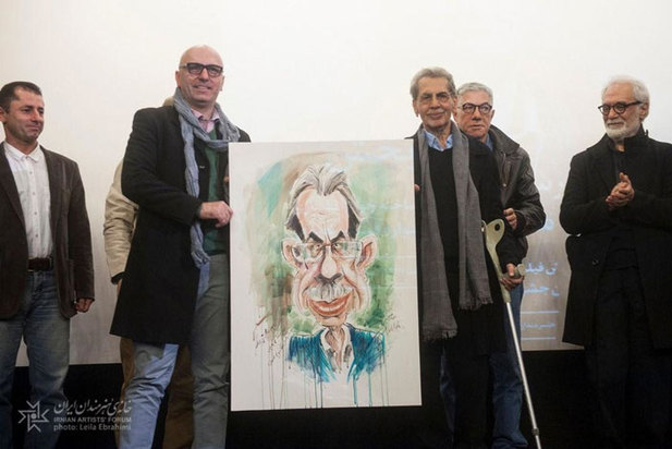 کامبیز درمبخش کاریکاتوریست معروف ایرانی