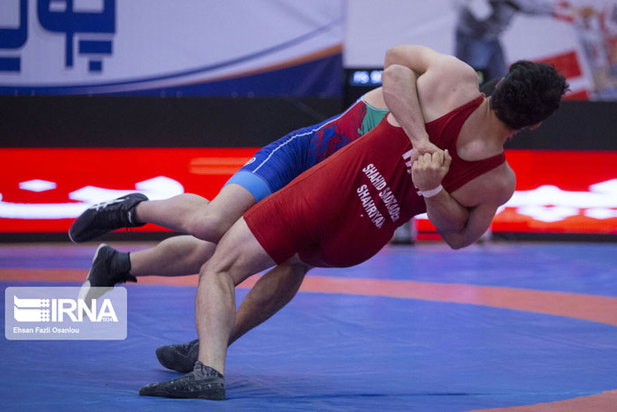 رقابت های کشتی آزاد لیگ برتر باشگاه های کشور