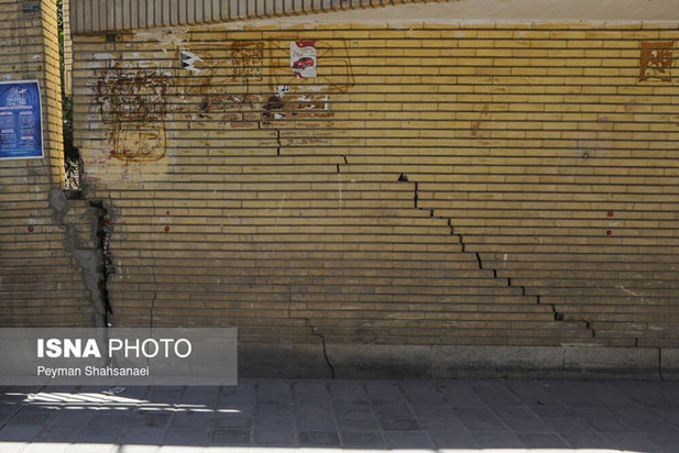 تخلیه یک شهرک بخاطر فرونشست زمین در اصفهان