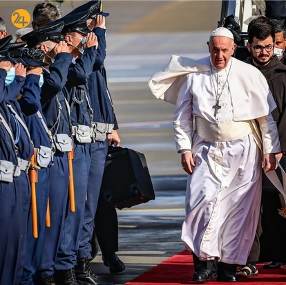 پاپ فرانسیس میان مهاجران