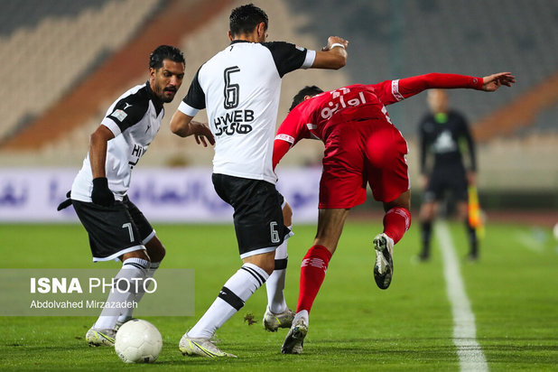 دیدار جذاب پرسپولیس و هوادار