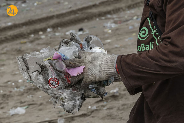 سواحل آلوده جزیره زیبای بالی