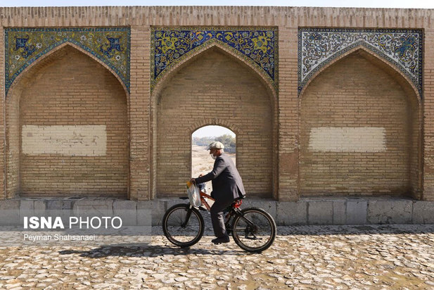 تخریب پل‌های تاریخی اصفهان