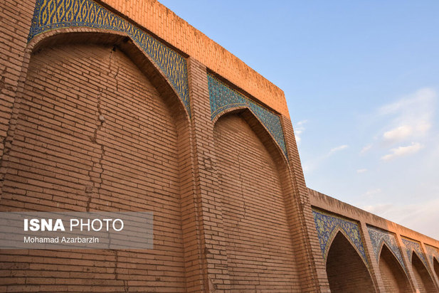 تخریب پل‌های تاریخی اصفهان