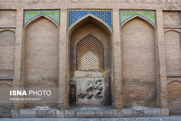 تخریب پل‌های تاریخی اصفهان