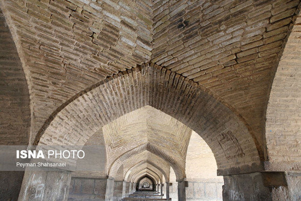 تخریب پل‌های تاریخی اصفهان