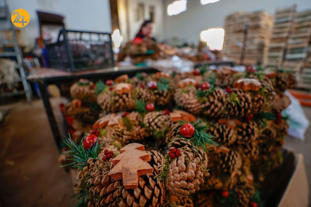 صادرات تاج‌های گل کریسمس از آنتالیا