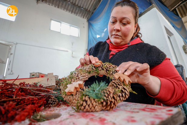 صادرات تاج‌های گل کریسمس از آنتالیا