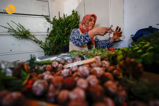 صادرات تاج‌های گل کریسمس از آنتالیا