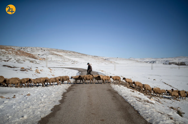 برف سنگین در روستا‌های دور افتاده مراکش