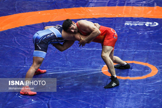 رقابت‌های کشتی آزاد قهرمانی کشور