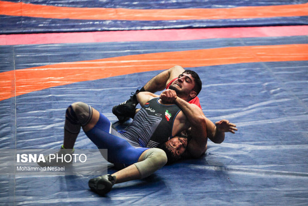 رقابت‌های کشتی آزاد قهرمانی کشور