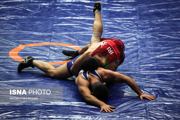 رقابت‌های کشتی آزاد قهرمانی کشور