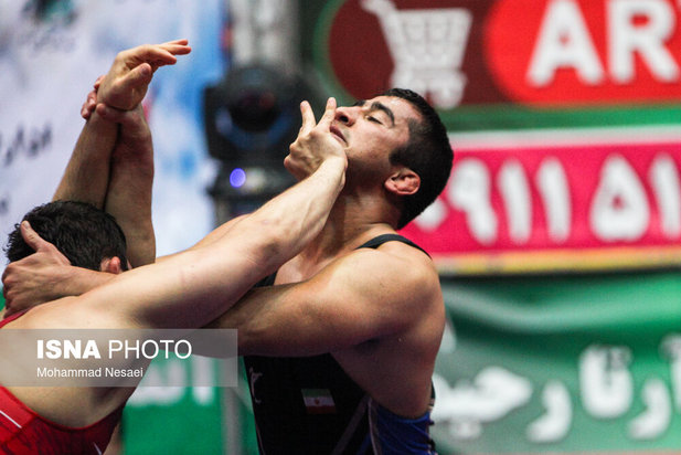 رقابت‌های کشتی آزاد قهرمانی کشور