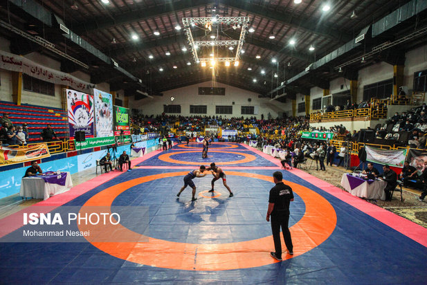 رقابت‌های کشتی آزاد قهرمانی کشور