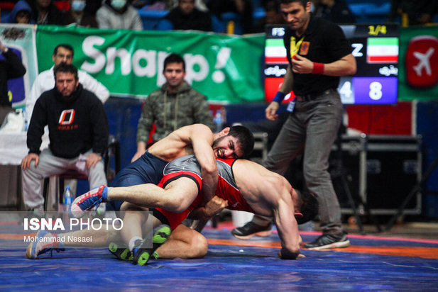 رقابت‌های کشتی آزاد قهرمانی کشور