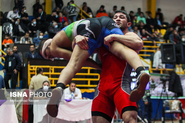 رقابت‌های کشتی آزاد قهرمانی کشور