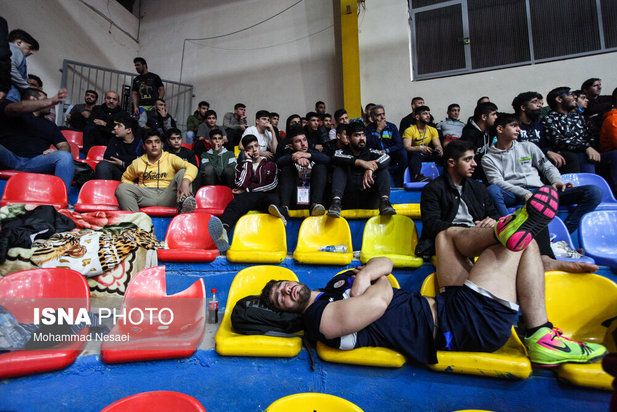 رقابت‌های کشتی آزاد قهرمانی کشور