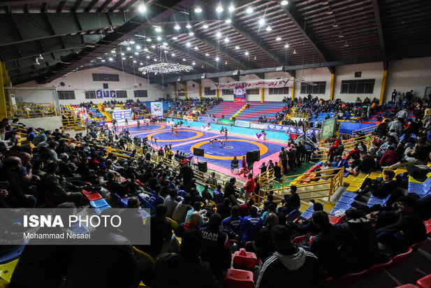 رقابت‌های کشتی آزاد قهرمانی کشور