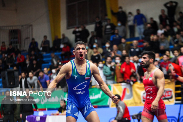 رقابت‌های کشتی آزاد قهرمانی کشور