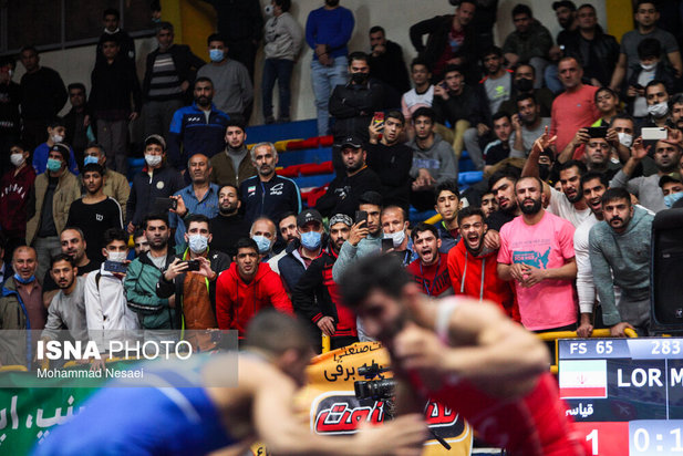 رقابت‌های کشتی آزاد قهرمانی کشور