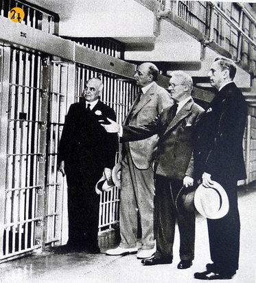 آل‌کاپون از بزرگترین گانگسترهای جهان