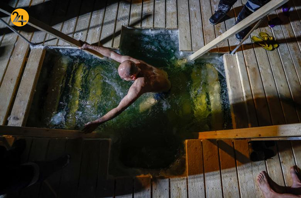 جشن غسل تعمید ارتدوکس‌ها