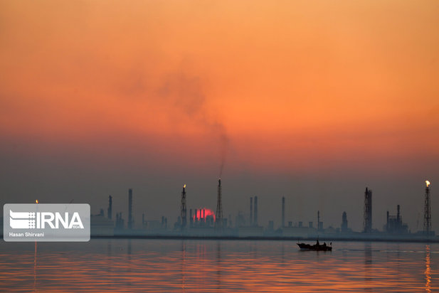 تبعات زیست محیطی پتروشیمی ماهشهر