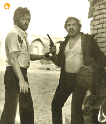 منوچهر وثوق