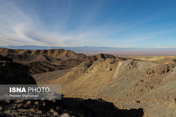 یخاب چشم انتظار نجات