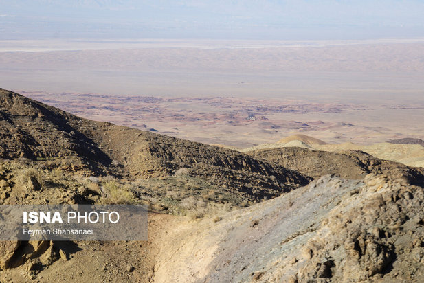 یخاب چشم انتظار نجات