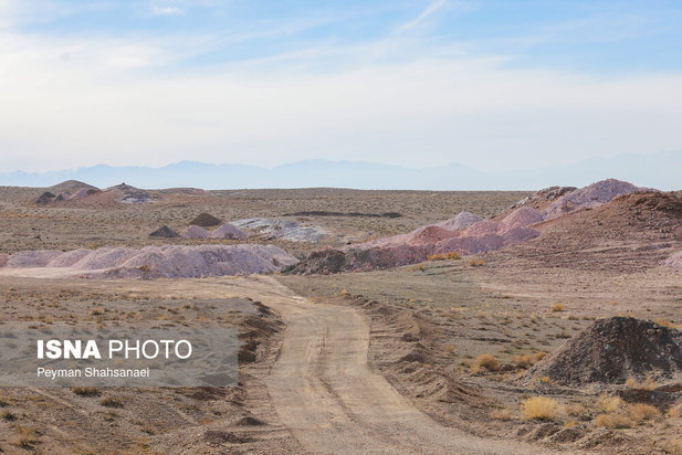 یخاب چشم انتظار نجات