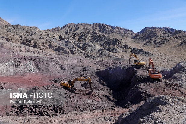 یخاب چشم انتظار نجات