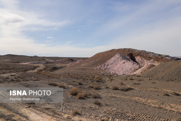 یخاب چشم انتظار نجات