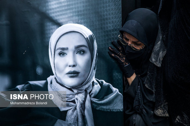 مراسم تشییع و خاکسپاری زهره فکورصبور