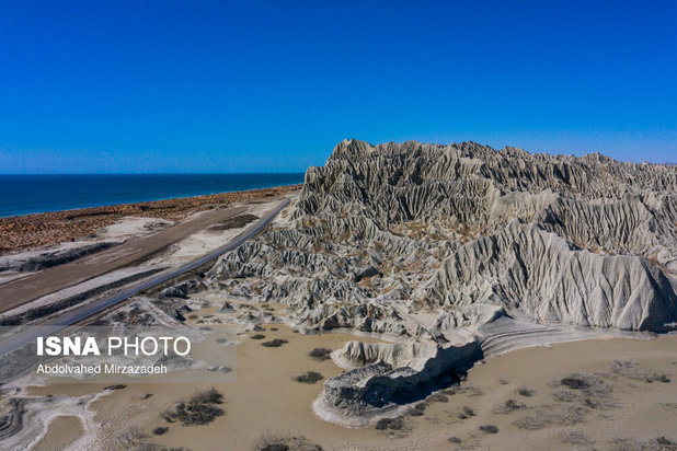 بهشت گمشده ایران