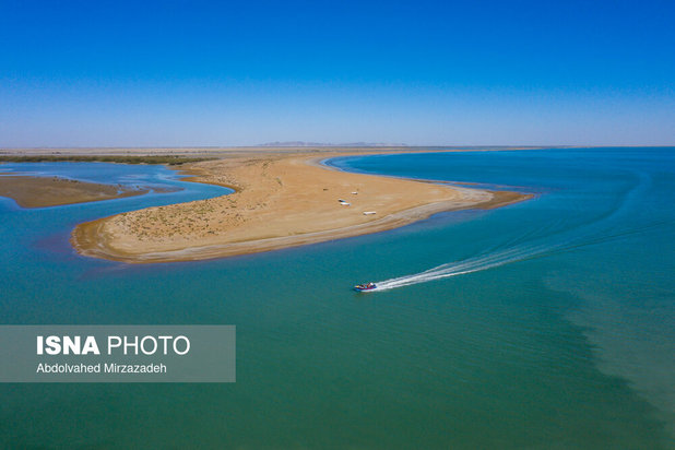 بهشت گمشده ایران