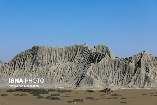 بهشت گمشده ایران