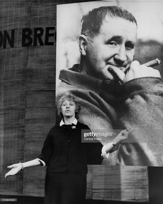 برتولت برشت