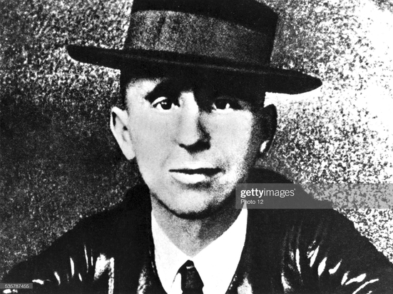 برتولت برشت