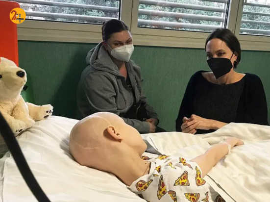 آنجلینا جولی را در میان جنگ زدگان اوکراینی