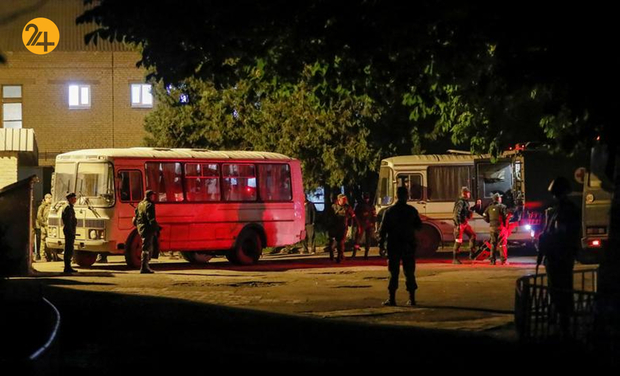 نظامیان اوکراینی در اسارت سربازان روسی