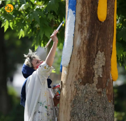 چنارهای بی‌جان ولیعصر جان تازه‌ای یافتند