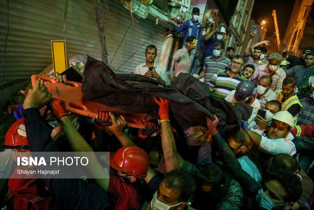 در جستجوی قربانیان متروپل آبادان