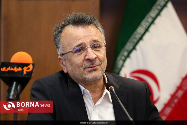 رونمایی از سردیس چهره های ماندگار ورزش ایران