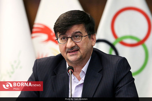 رونمایی از سردیس چهره های ماندگار ورزش ایران